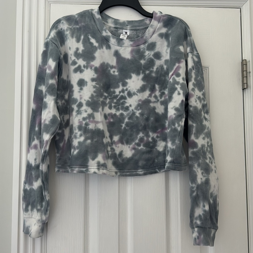 90 Degree By Reflex Gray & White Tie-Dye Cropped Sweatshirt